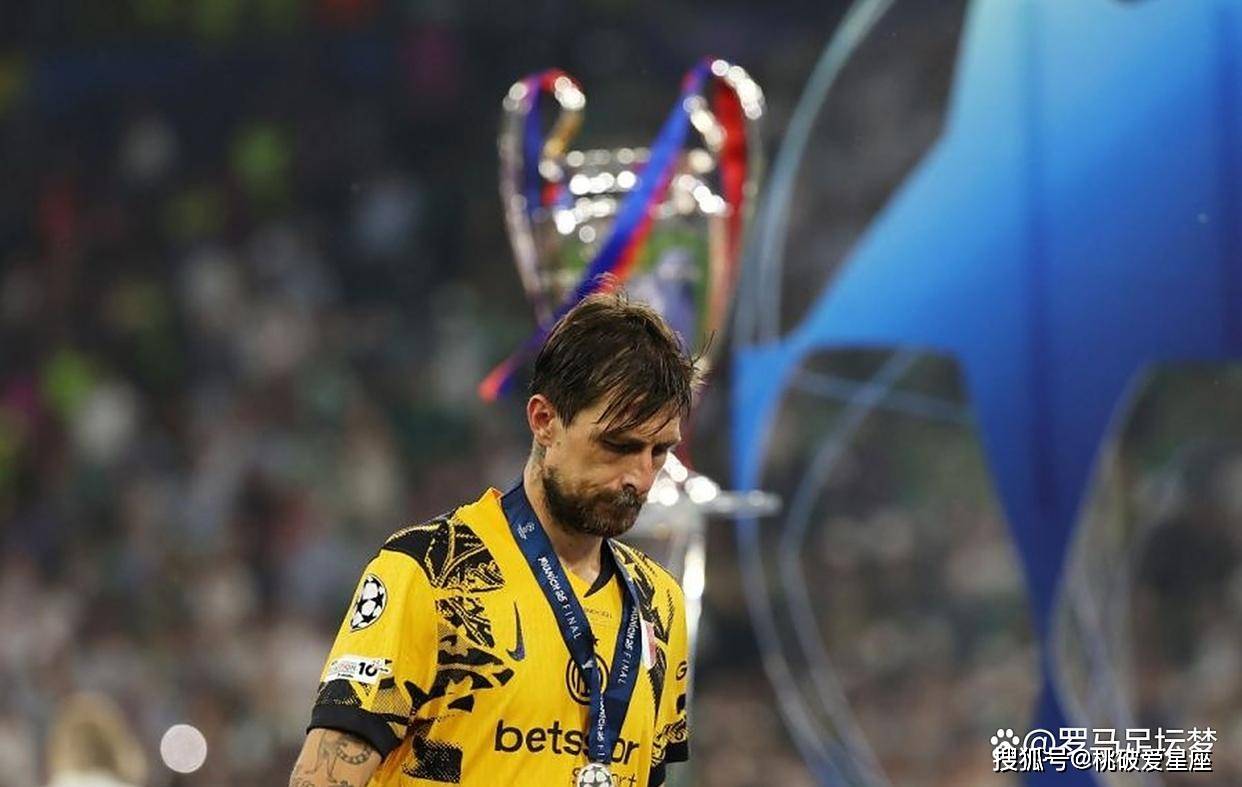 阿切尔比揭秘欧冠决赛心理战，金球奖夜邓弗里斯意外抢镜